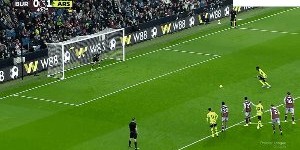 【英超】萨卡双响厄德高传射 阿森纳5比0客胜伯恩利