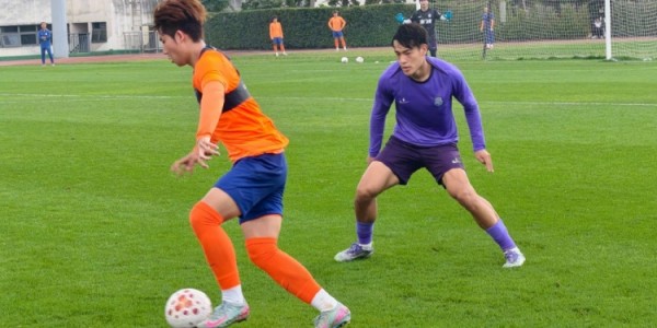 完美世界体育平台-冬训热身赛：山东泰山1-1天津津门虎，买乌郎破门