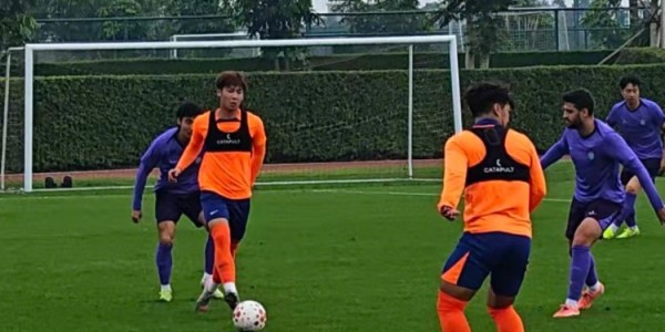 完美世界体育平台-冬训热身赛：山东泰山1-1天津津门虎，买乌郎破门